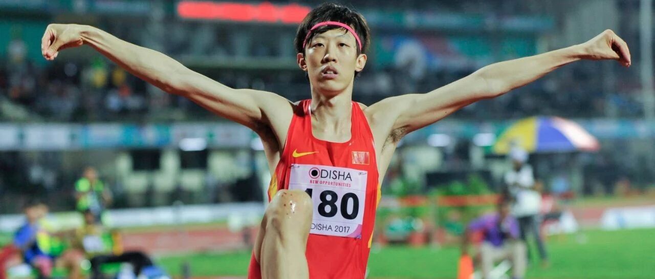 跳高名将张国伟复出，剑指巴黎奥运金牌，承诺将在颁奖台表演“龙吸水”