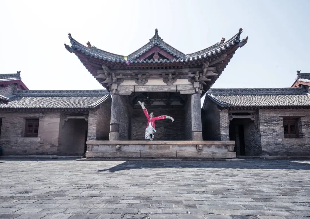 【烟火人间】槐树底下搭戏台 - 培训啦