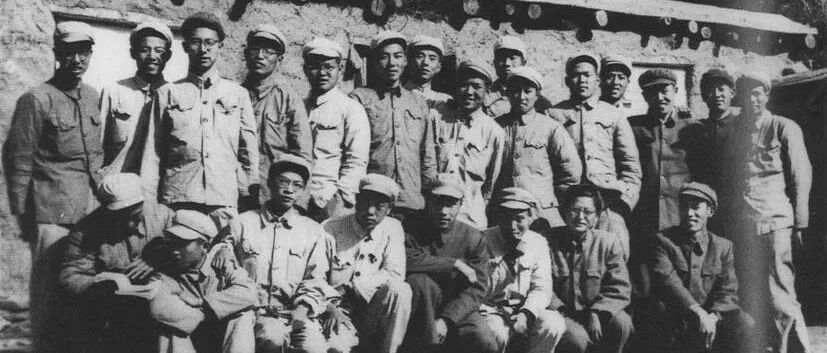 保家卫国笔为枪：抗美援朝战场上的新华社记者｜草地周刊