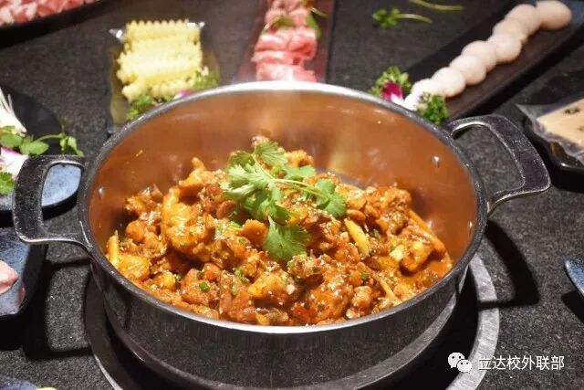 【鑫巴蜀火锅特辑】一般一般,辣的我喜欢