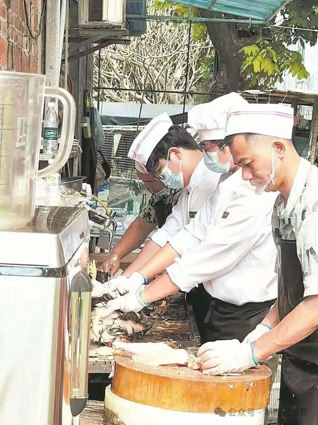 镇村两级迅速成立专项工作组，斩鸡师傅紧急驰援  资料图