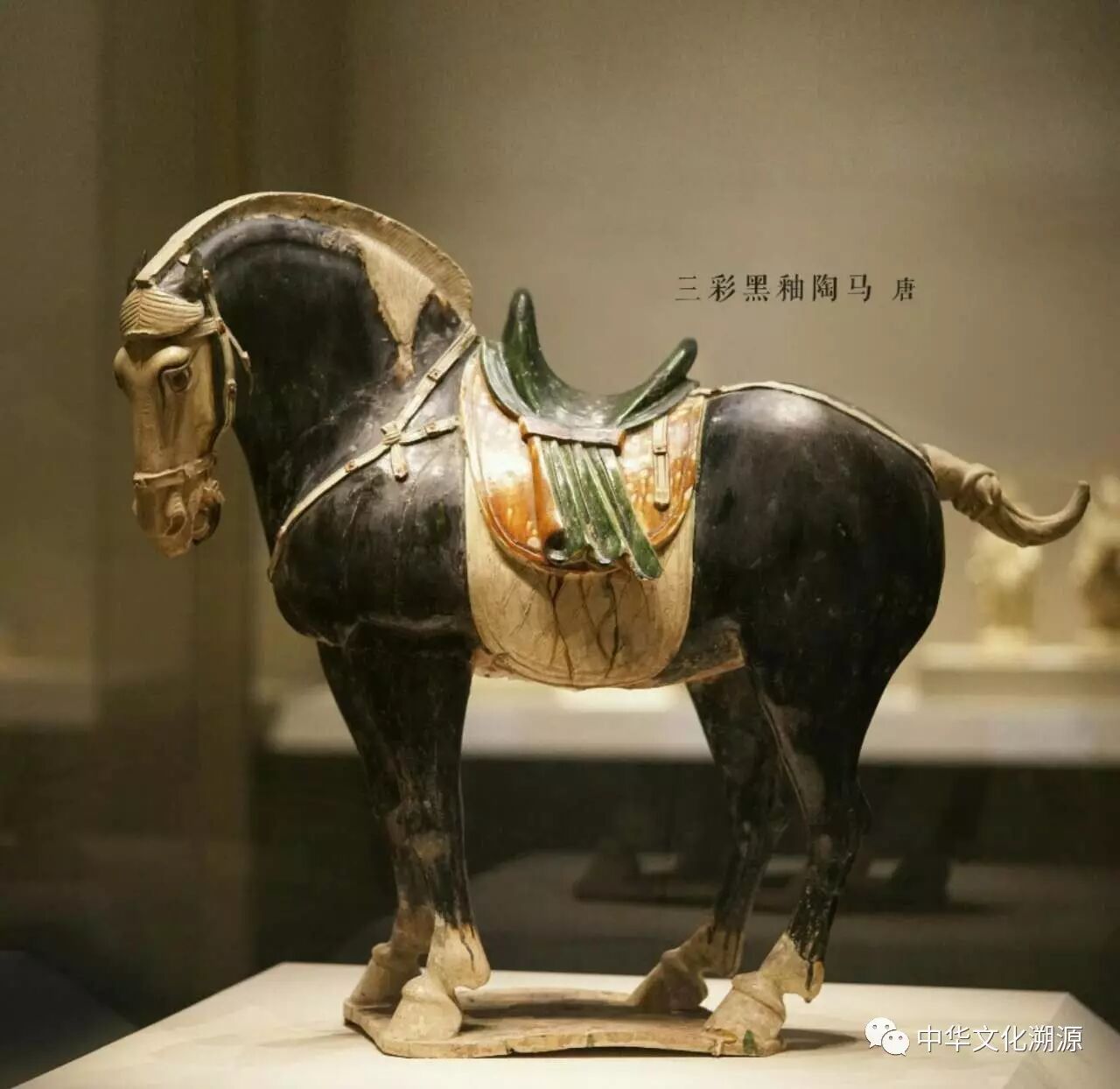 唐三彩究竟是哪三种颜色?