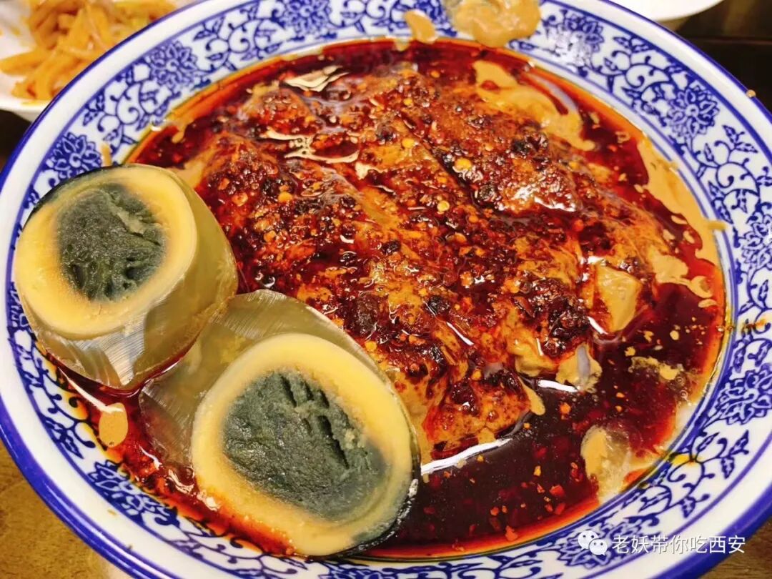 回民街的黑暗料理NO.1 卤汁凉粉在西安是怎样的存在