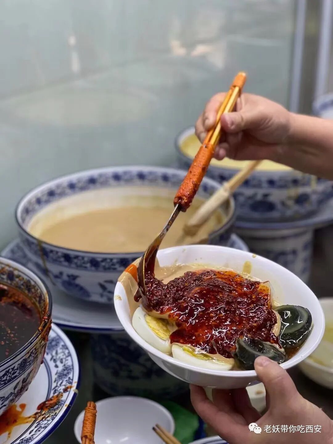 回民街的黑暗料理NO.1 卤汁凉粉在西安是怎样的存在