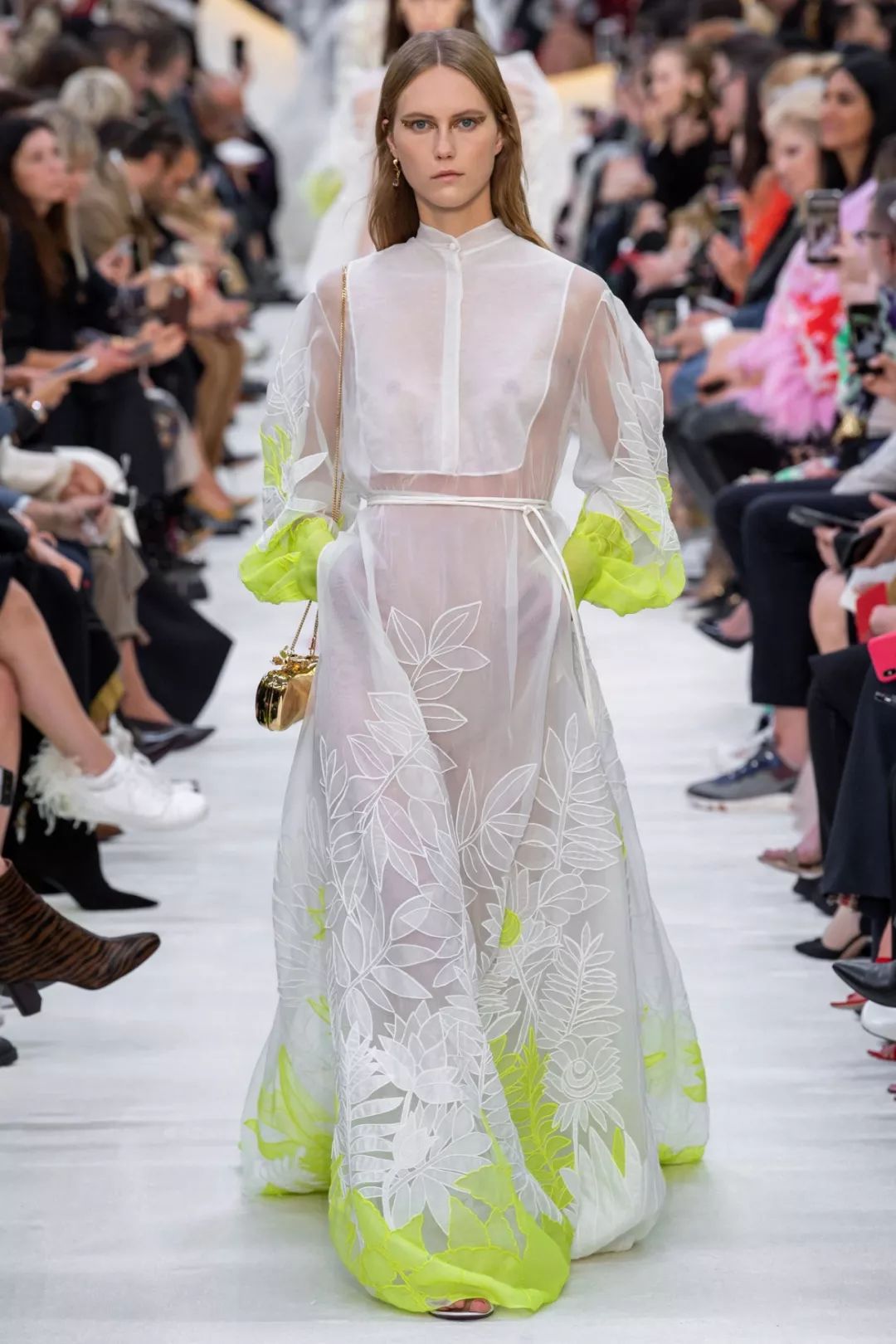 巴黎時裝周2020年爆款包有這些，超時髦穿搭，讓你搭上時尚潮流 時尚 第210張