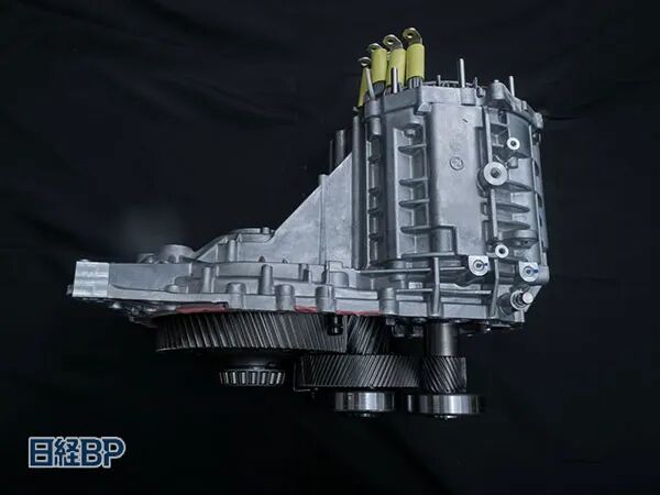 瑞银拆解比亚迪海豹，成本比特斯拉还低15%，拆解报告(CTB 、八合一)的图35