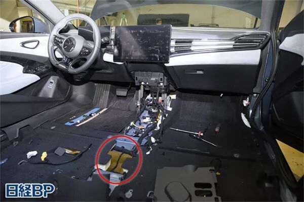 瑞银拆解比亚迪海豹，成本比特斯拉还低15%，拆解报告(CTB 、八合一)的图12