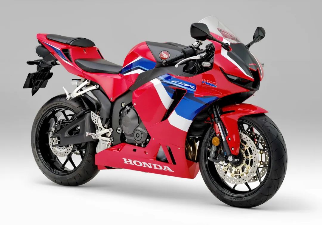 Honda 发布新一代中型跑车cbr600rr 预告 犀牛聊摩托 微信公众号文章阅读 Wemp