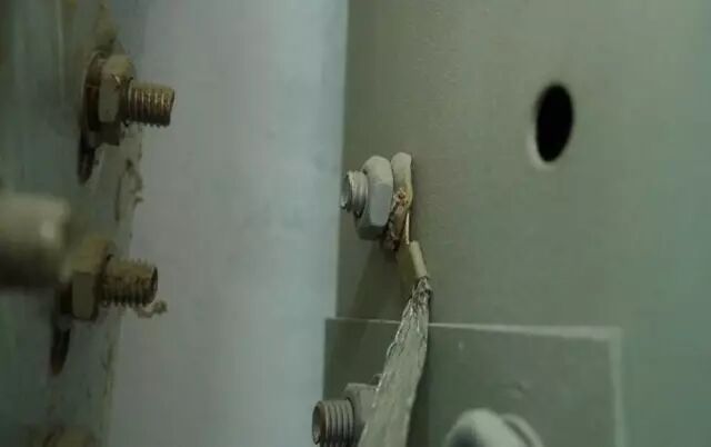 弱电桥架、强电桥架、母线槽、桥架安装详解！的图8