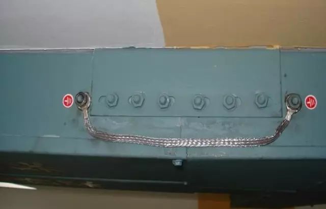 弱电桥架、强电桥架、母线槽、桥架安装详解！的图1