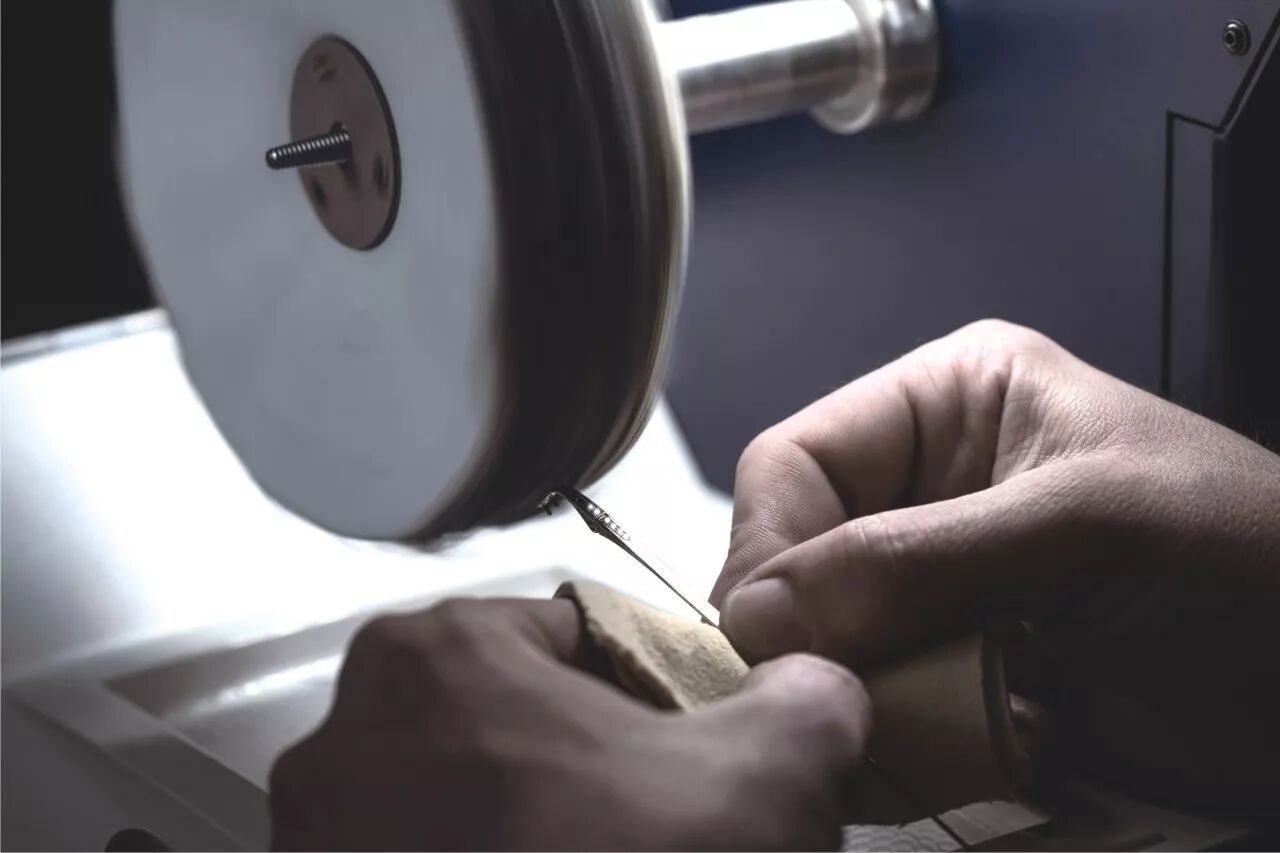 眼镜打磨抛光效率提升秘诀