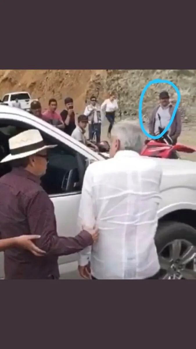 和毒枭老妈殷勤握手聊天，墨西哥总统这个举动，狠狠打了墨西哥民众一耳光（组图） - 5