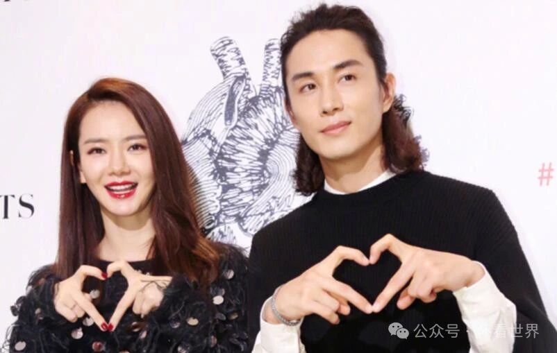 又一对姐弟恋?张艺兴李沁疑恋情曝光!十指相扣漫步街头好甜蜜
