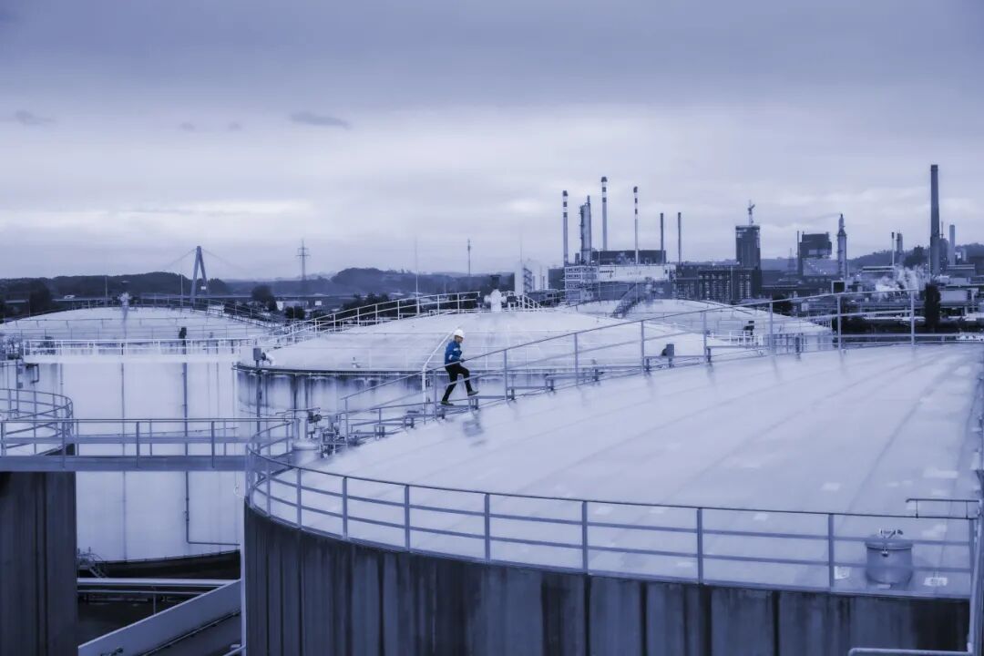 行業(yè)應(yīng)用 | 數(shù)字式密度計用于石油產(chǎn)品的密度和溫度補償