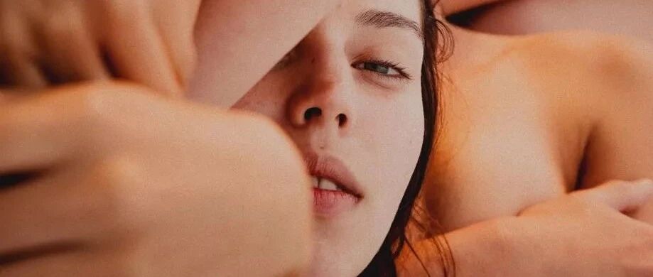 关于一群女人的艺术影像，摄影师构思大胆！