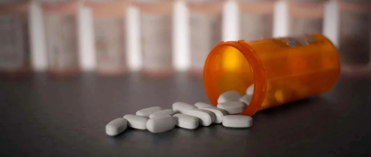 新型冠状病毒肺炎期间精神科临床管理指南（三）：氯氮平、锂剂及苯二氮䓬类药物的使用 | 指南共识