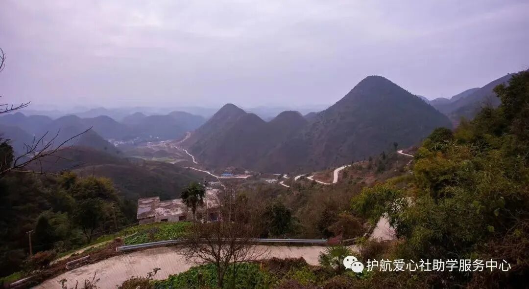 让每个山村少年的书桌上,都有一套《少年中国地理》:偏远山区少年科普书籍定向捐赠计划 - 脉脉