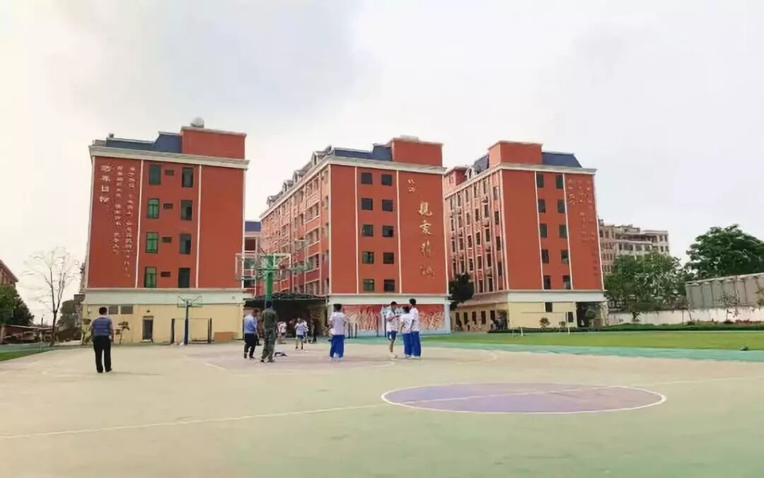 广州别墅【华远雲和墅】1390万起！白云山下 *配套+*