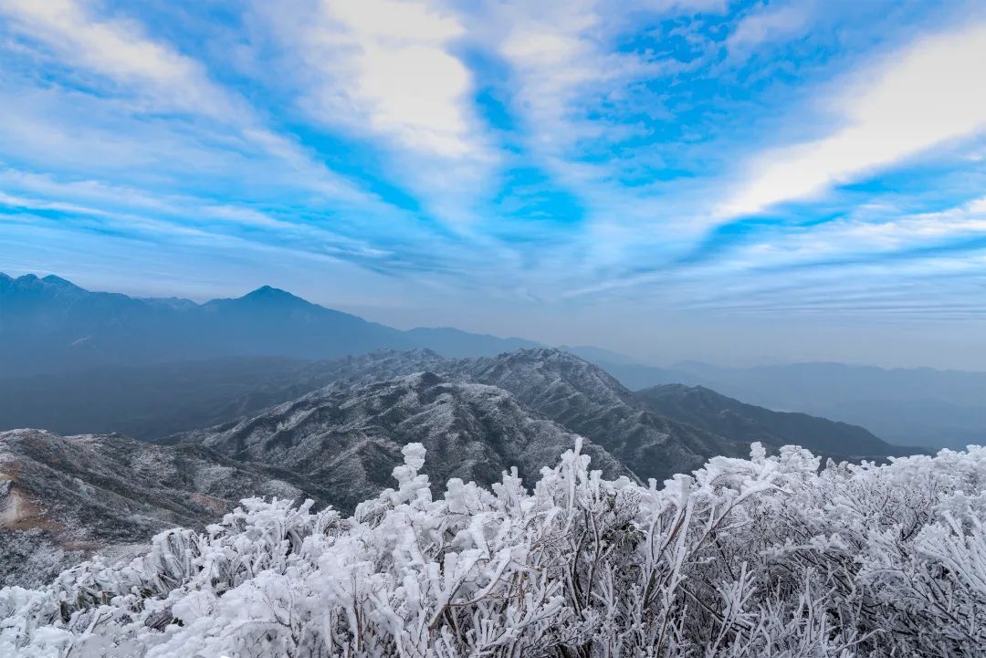 清远皇后山海拔图片