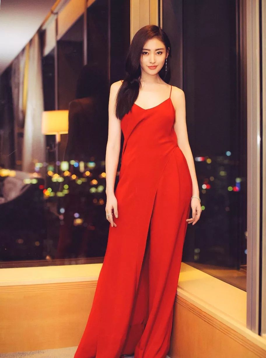 大過年穿身中國紅喜氣又洋洋，盤點下明星各種紅裝系列 家居 第8張