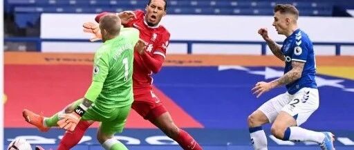 赛季报销！十字韧带受伤，红军官方炸了