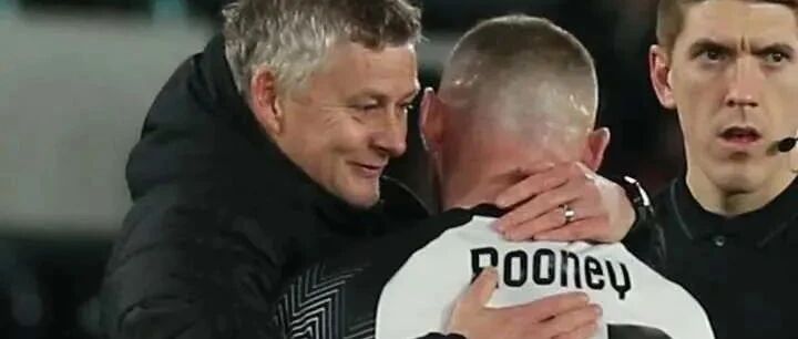 噩耗！重罚12分后，再扣9分，曼联传奇降级