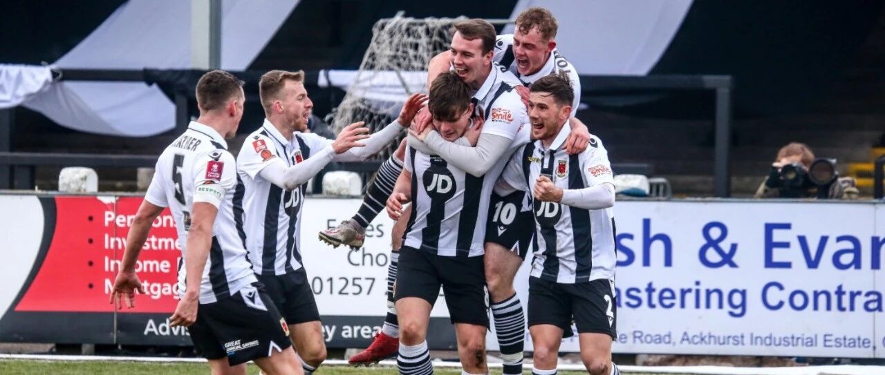 3连杀英超职业队！第6级别鱼腩等了137年