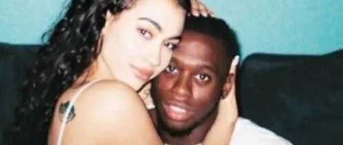 渣男上热搜！红魔5500万大腿出轨队友前度女友，还搞大另一女性肚子