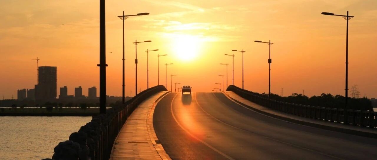 维权女车主被行拘!为何特斯拉不怕你维权?