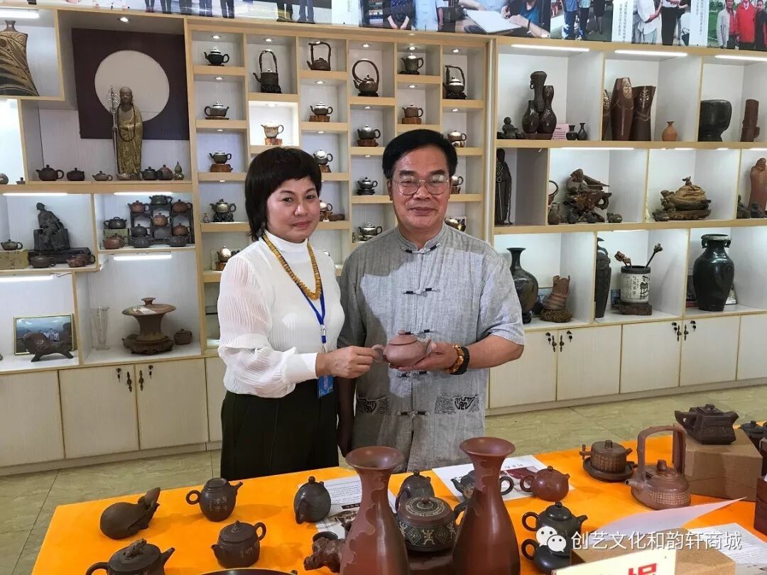 第二届钦州坭兴陶文化艺术节暨百名艺术家现场刻画坭兴陶系列活动