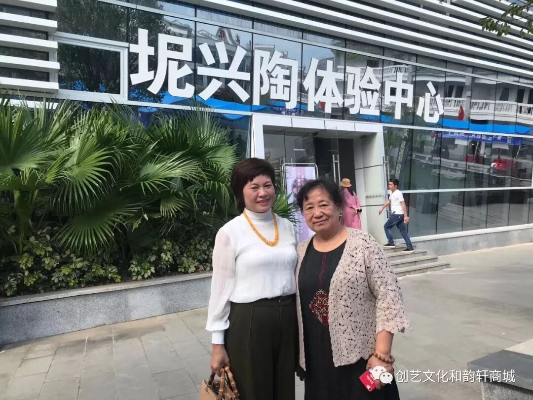 第二届钦州坭兴陶文化艺术节暨百名艺术家现场刻画坭兴陶系列活动