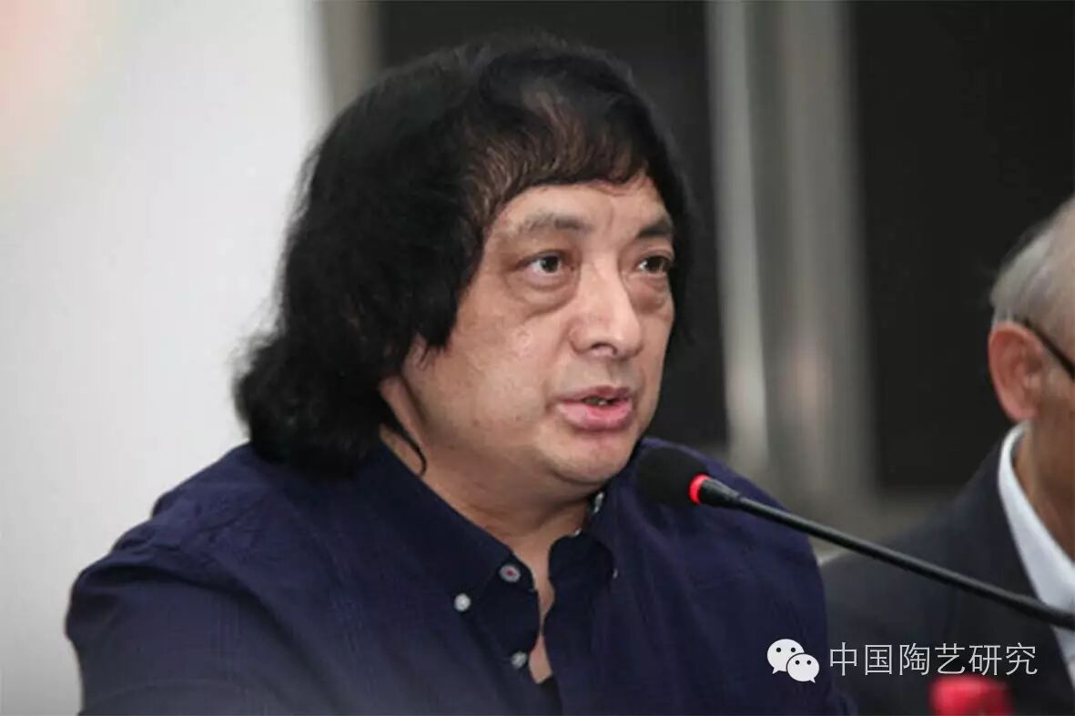 陶艺家,中央美术学院造型艺术学院副院长,雕塑系系主任吕品昌教授从大