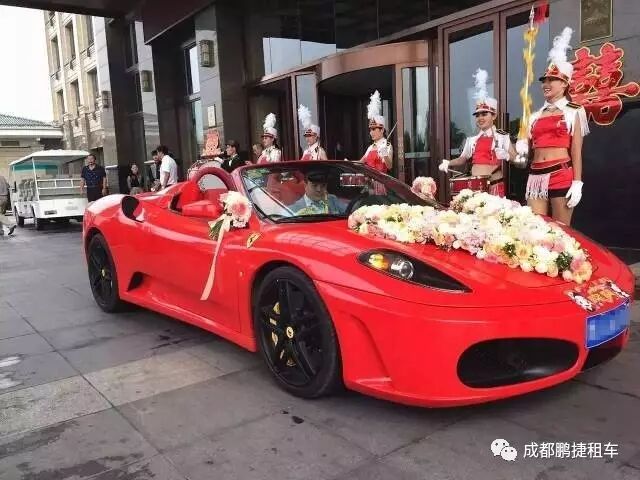 现在,重点来了 想要租豪车的朋友们怎么能不来鹏捷租车呢?