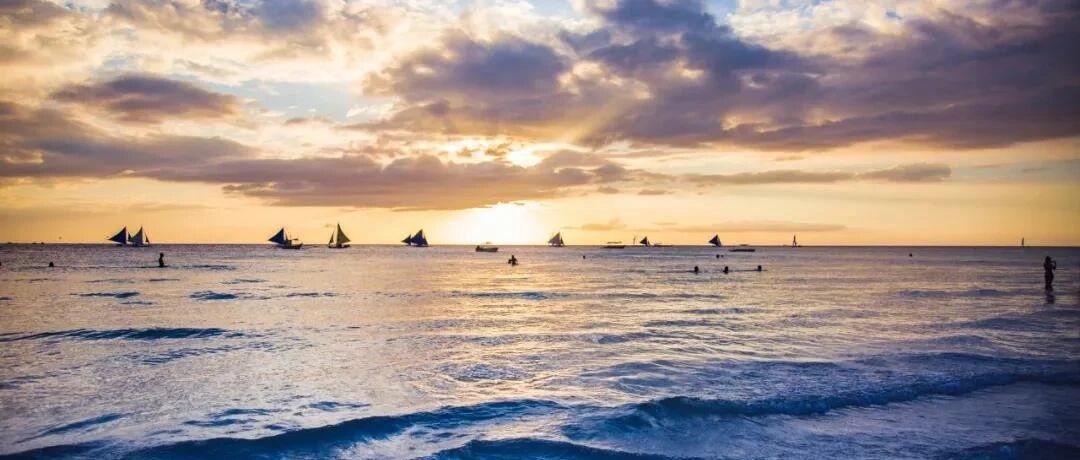 读毛泽东诗词，读诗即读史，纵横万里气势磅礴！