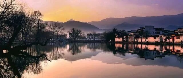 流传最广的一首诗，仅28字就将乡愁写到极致，读后令人心如刀割！