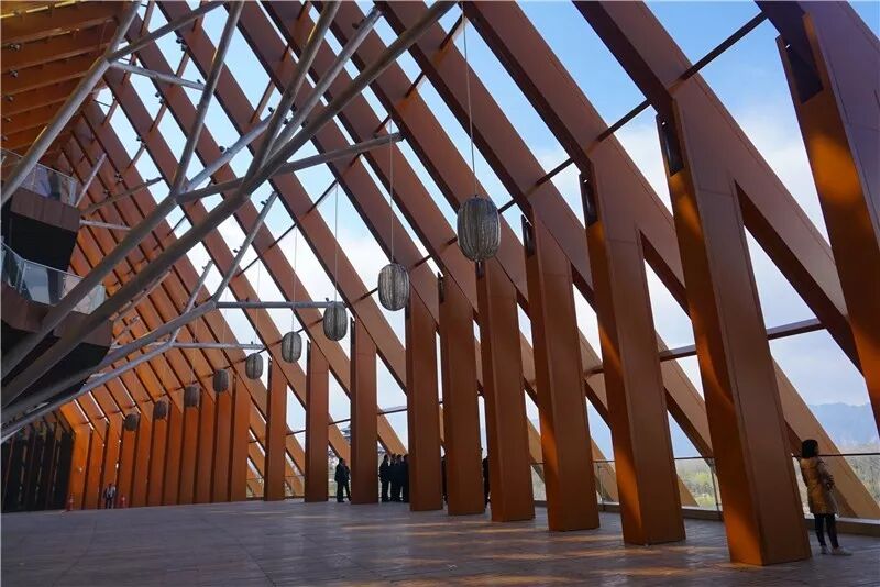 翘首期盼世园会，记者探访中国馆