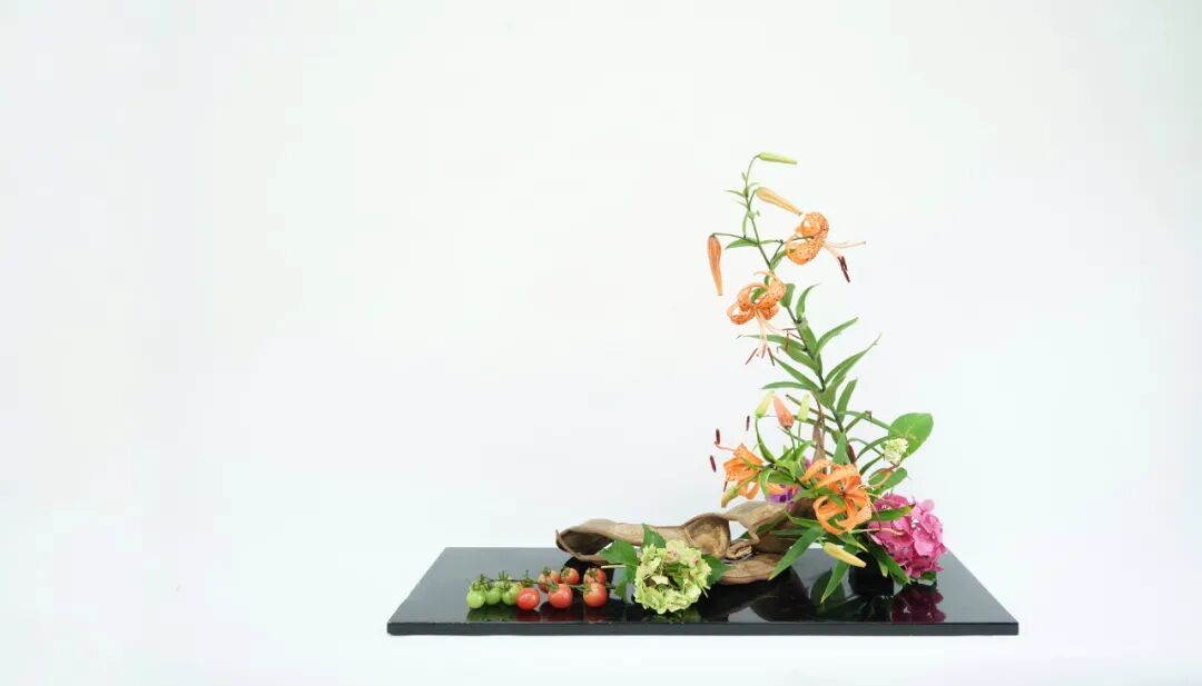 【采薇专栏】案头清供，插花中的“君子之心”