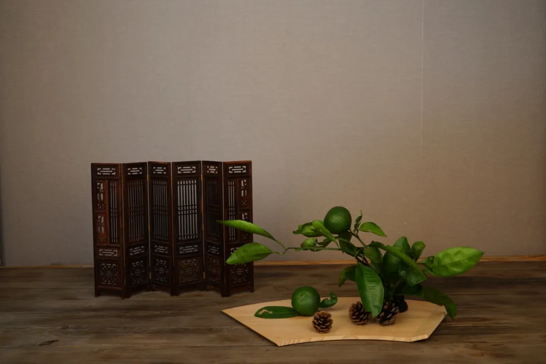 【采薇专栏】案头清供,插花中的“君子之心” 【采薇专栏】案头清供,插花中的“君子之心”