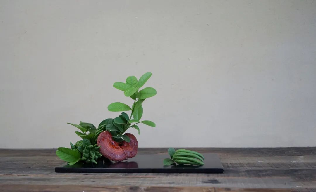 【采薇专栏】案头清供，插花中的“君子之心”