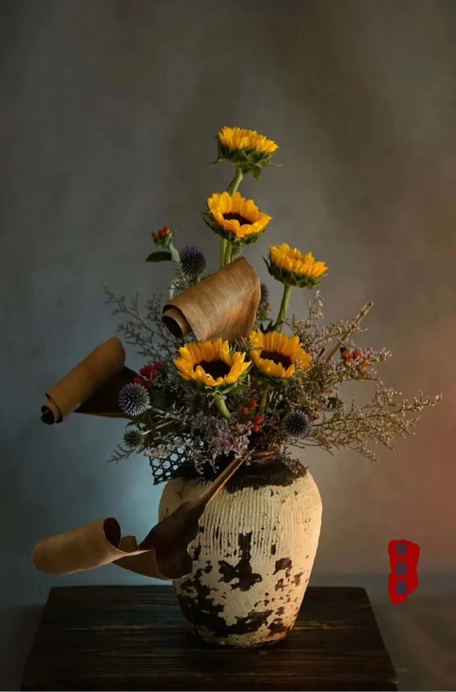 只记花开不记年—苏梅邨插花艺术欣赏