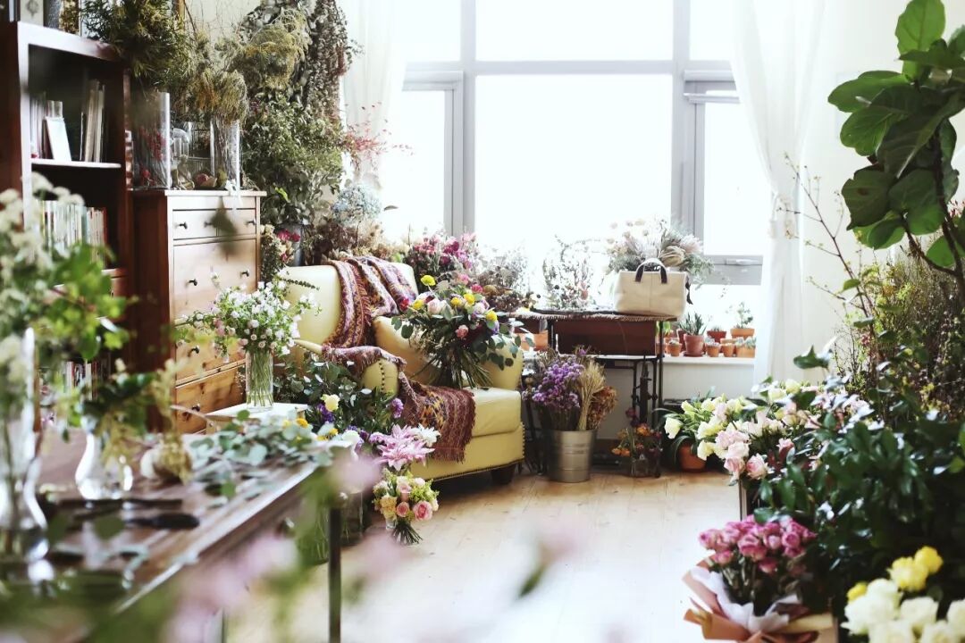 凡是你看不懂而著迷的作品，背后都是想象力！