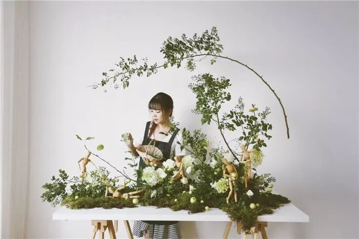 凡是你看不懂而著迷的作品，背后都是想象力！