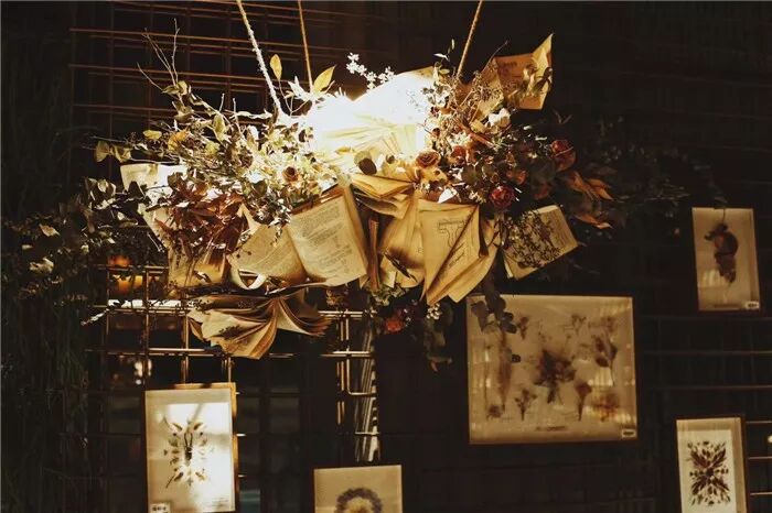 凡是你看不懂而著迷的作品，背后都是想象力！