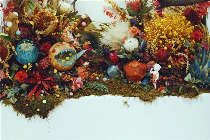 凡是你看不懂而著迷的作品，背后都是想象力！