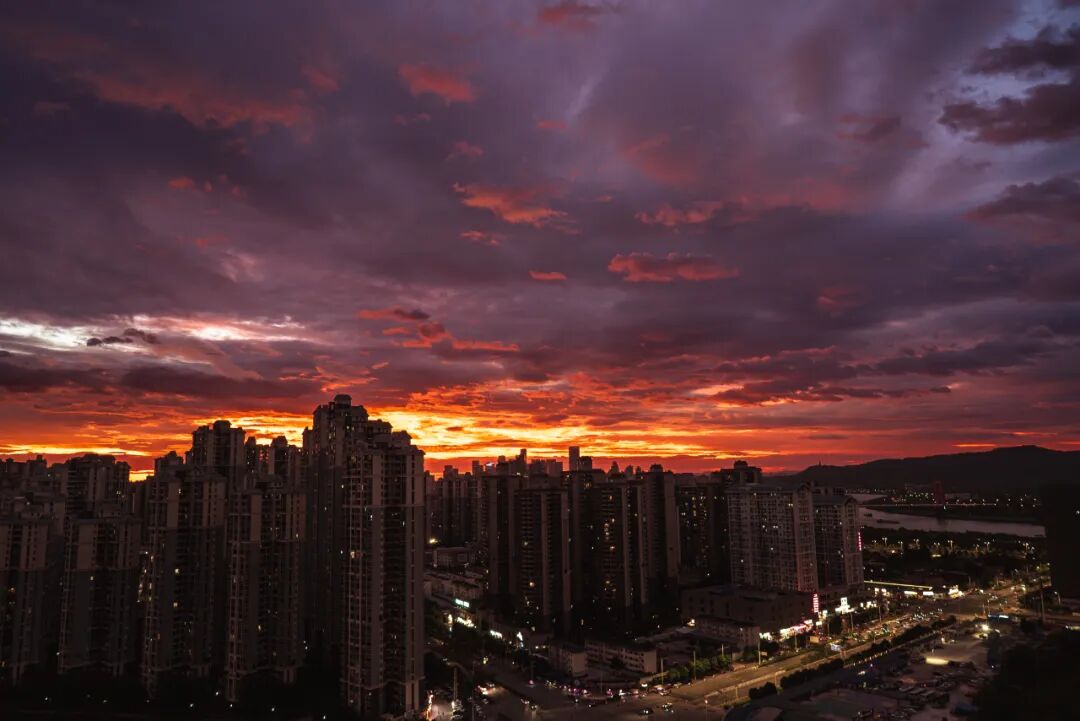超级晚霞