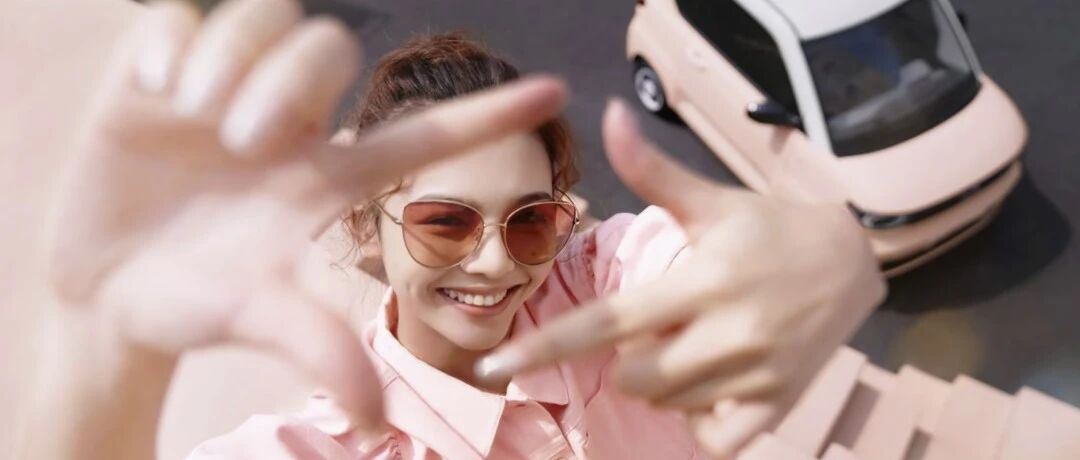 除了秋名山半年飙涨20倍的身影，还有“草蛇灰线伏脉千里”的民族品牌故事线：“战神”，弯道飙车