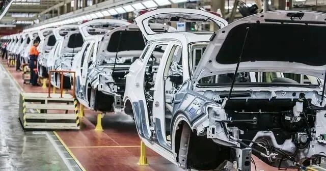汽車(chē)行業(yè)對(duì)注塑機(jī)所產(chǎn)生的影響