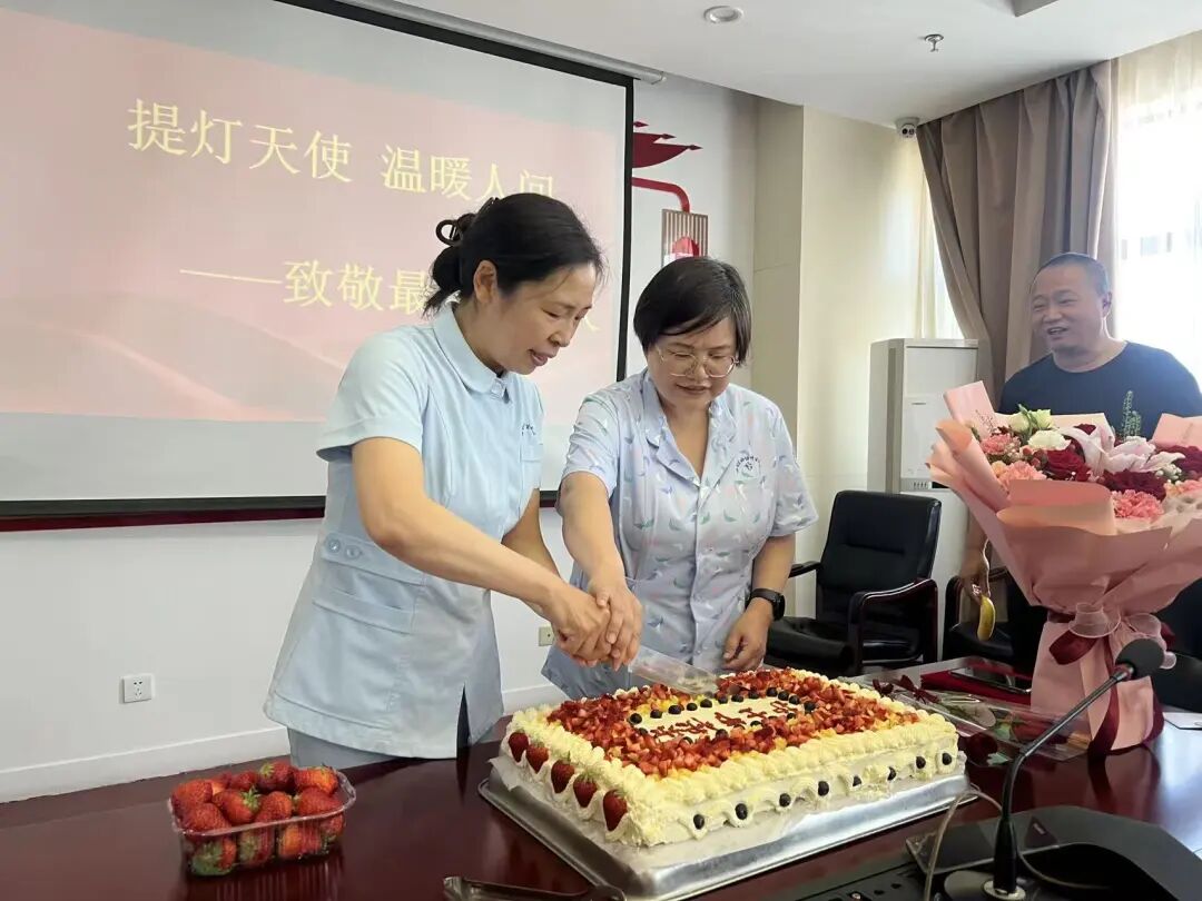 微信图片_20260511155501_126_51护士节.jpg