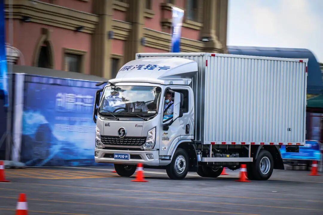 应用潍柴"黄金动力链"的高端轻卡,陕汽k5000来了,实拍带您看看它到底