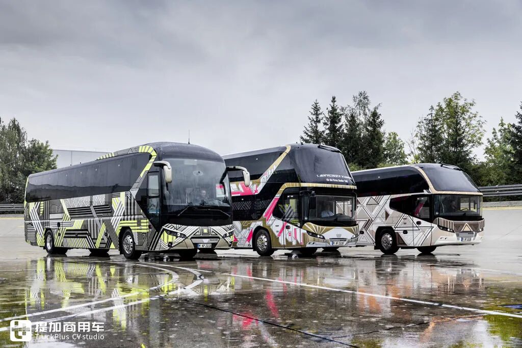 高端舒适客车典范,带您回忆尼奥普兰starliner豪华大巴的发展历程